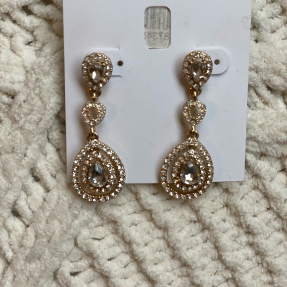 SALE Charter Club gold earrings - Picture 4 of 5